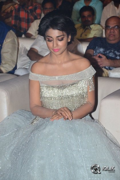 Shriya-Saran-At-Nakshatram-Movie-Audio-Launch